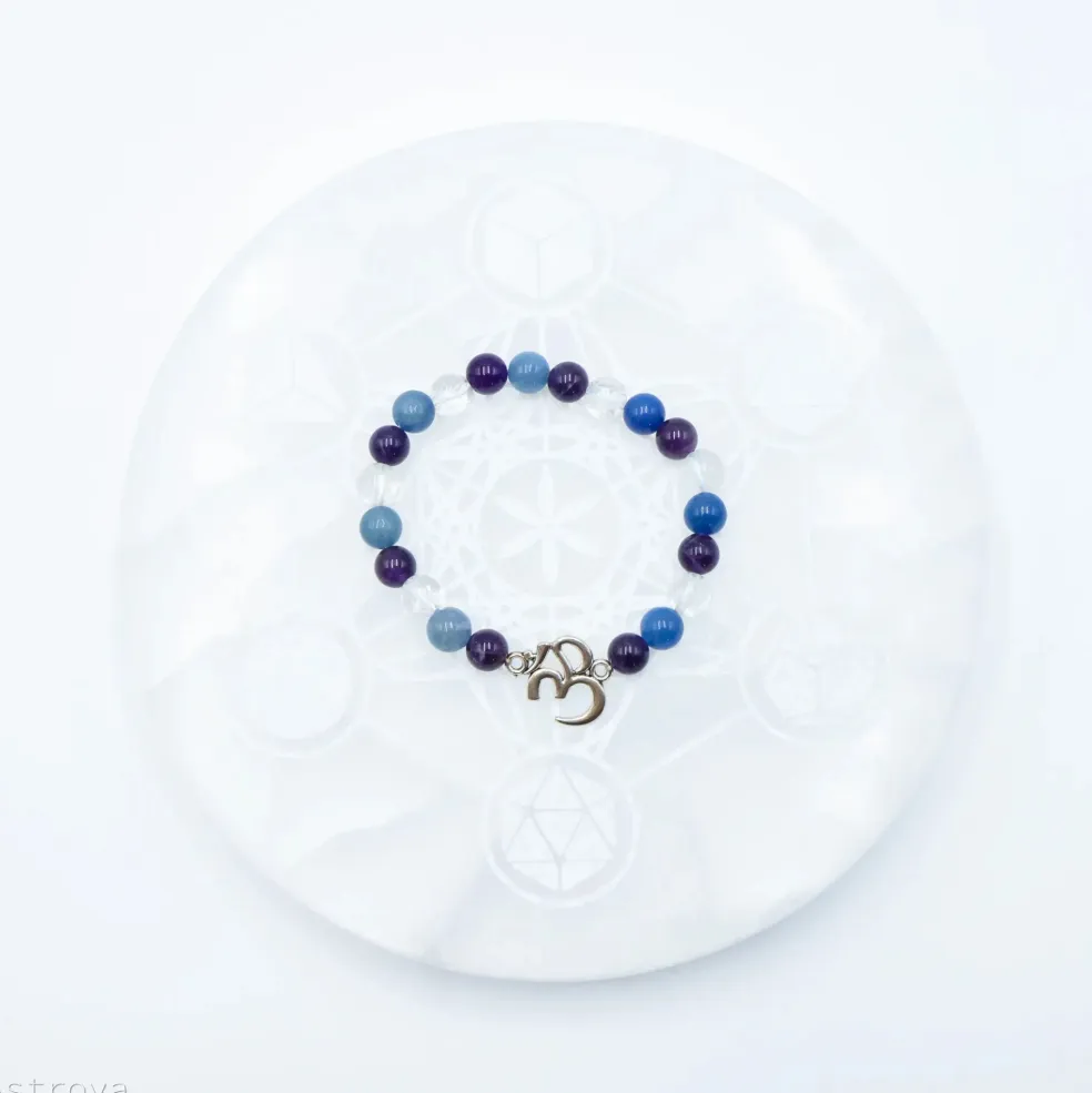 Bracelet en Améthyste, Aventurine et Cristal de Roche | charm Om