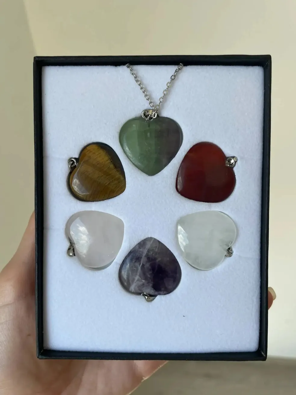 Coffret de 6 Pendentifs Cœur en pierre naturelle