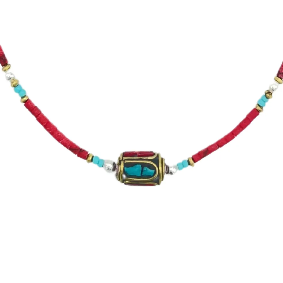 Collier de pierres précieuses - Corail