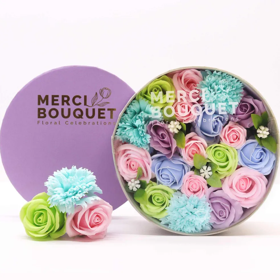 Fleurs de savon - boîte ronde