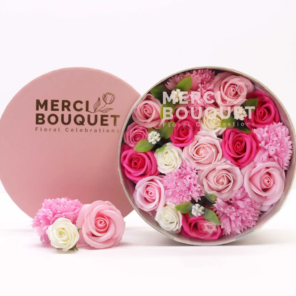 Fleurs de savon - boîte ronde