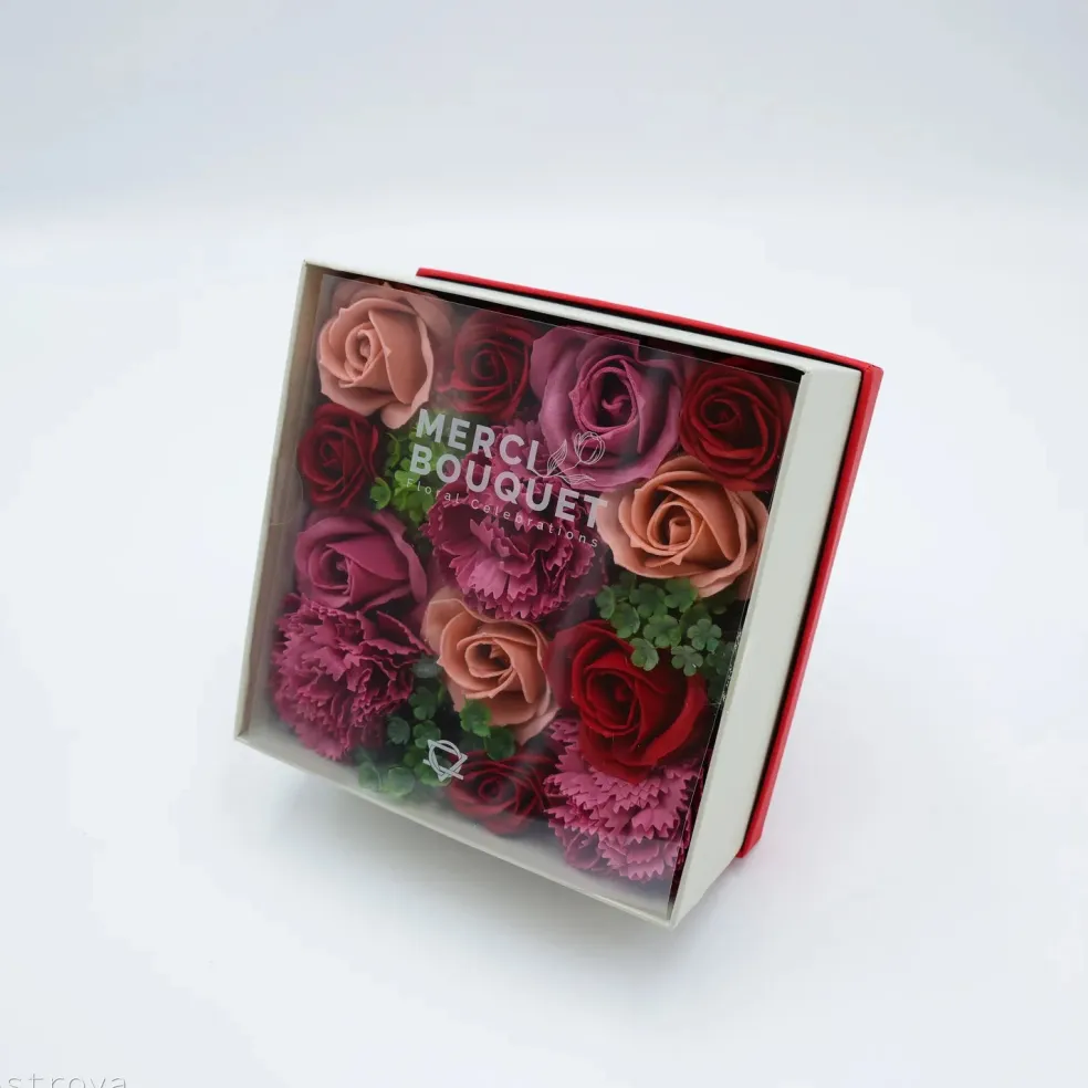 Fleurs de savon - coffret carré