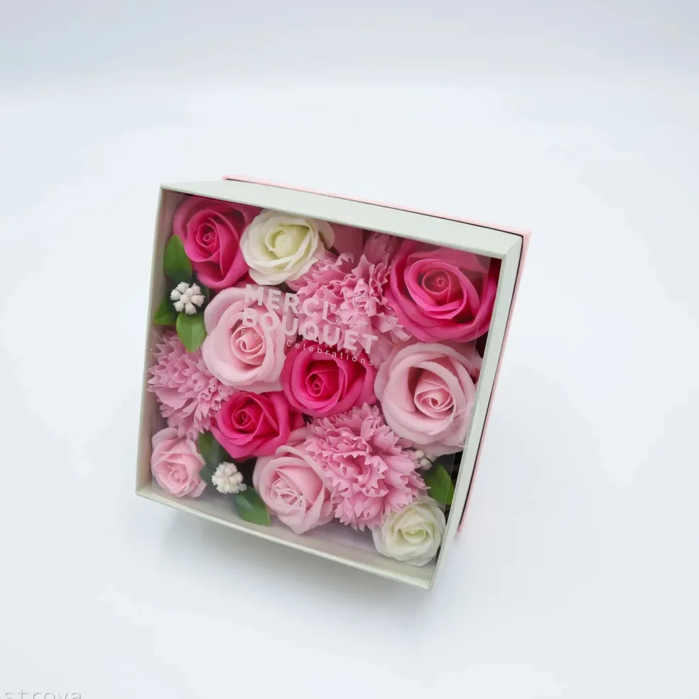 Fleurs de savon - coffret carré