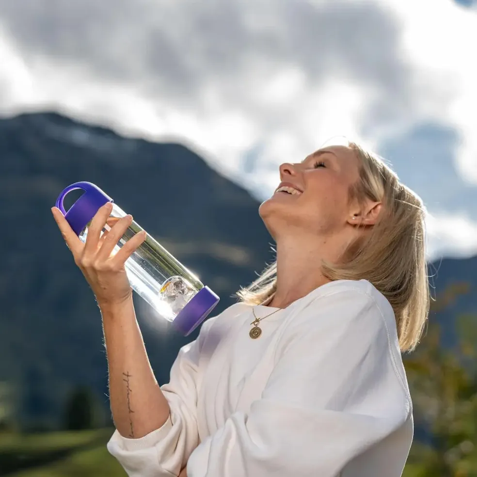 Gourde en verre - VitaJuwel VIA Prana | Violette